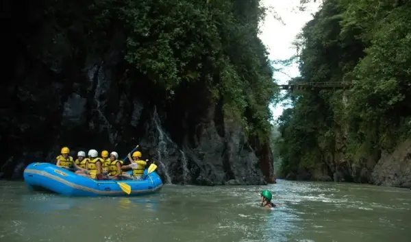 VIAJE VIAJE CENTROAMERICA SAN JOSE TURRIALBA COSTA RICA 4648
