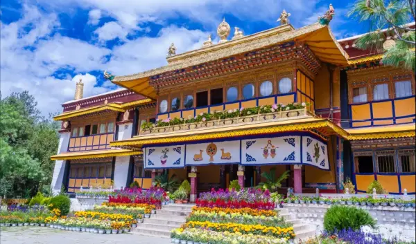 VIAJE PAQUETE LHASA TIBET TVG 5645